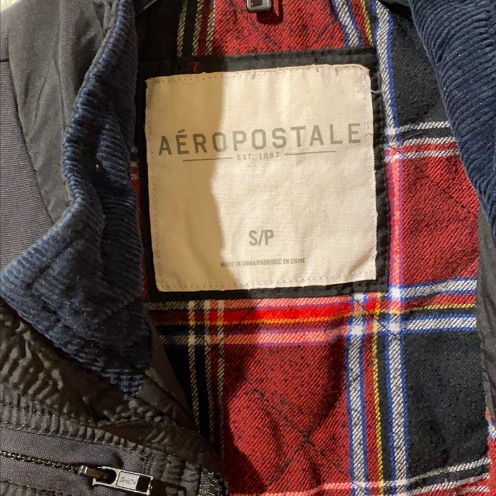 Vest - Picture 2 of 2